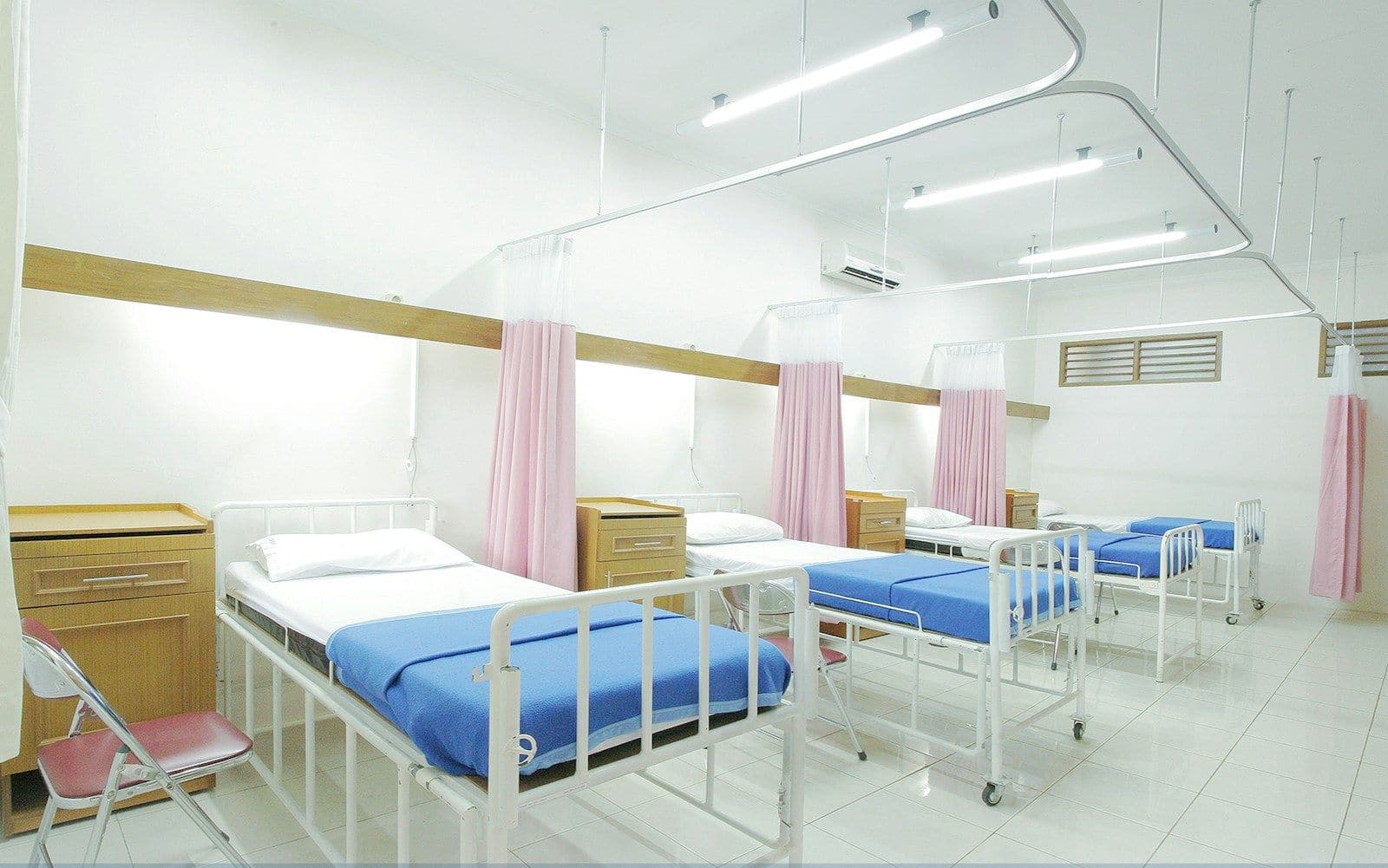 Clinic & Laboratory Cleaning